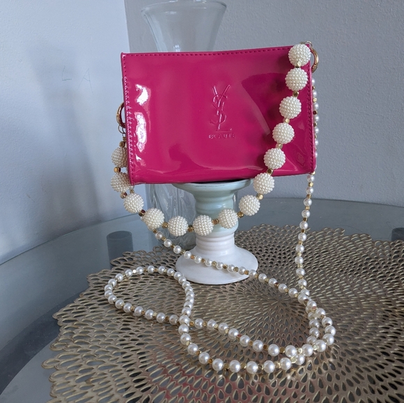 Yves Saint Laurent Handbags - Yves Saint Laurent